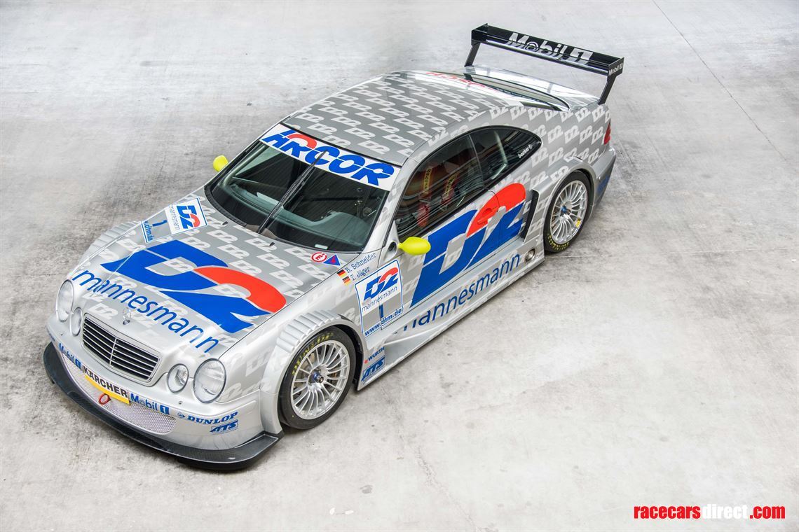 dtm-amg-mercedes-hwa-official-show-car