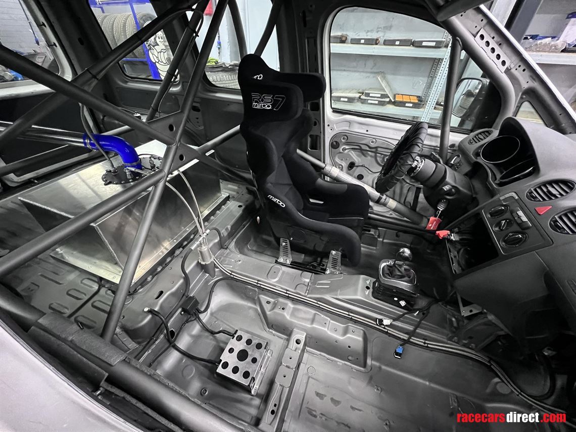 Racecarsdirect.com - Vw Caddy endurance prep