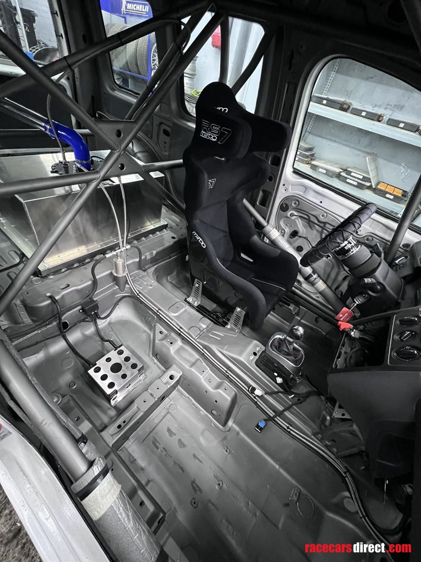 Racecarsdirect.com - Vw Caddy endurance prep