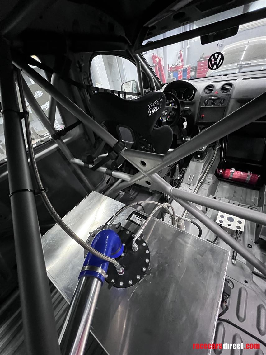 Racecarsdirect.com - Vw Caddy endurance prep