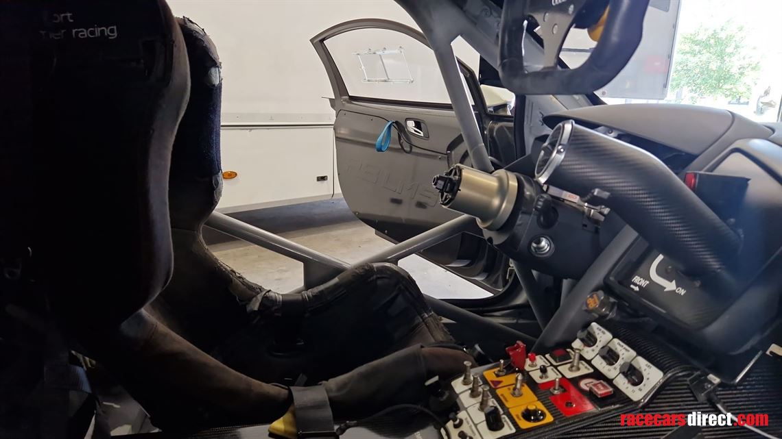 audi-r8-lms-ultra-gt3-from-2012