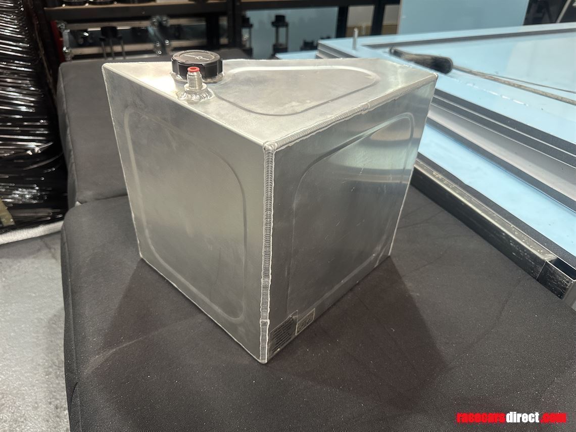 Racecarsdirect.com - Concept Racing Fuel Tank