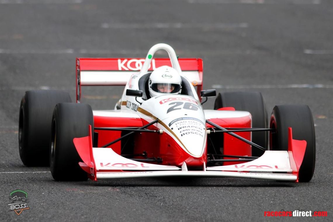 lola-97-indy-lights-f3000-hybrid