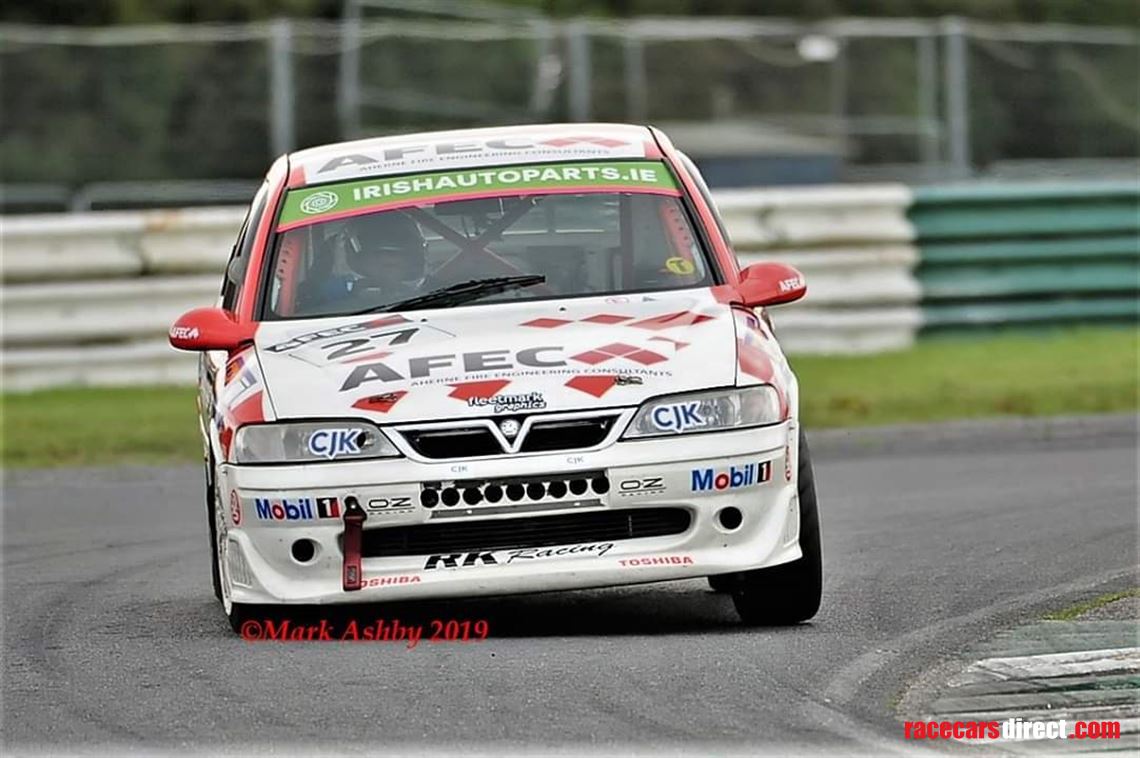 race-prepared-vauxhall-vectra