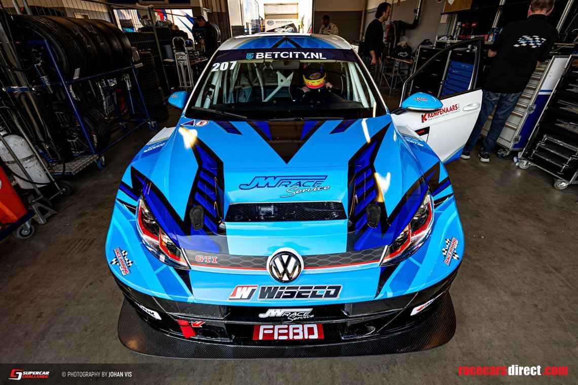 volkswagen-motorsport-golf-gti-tcr