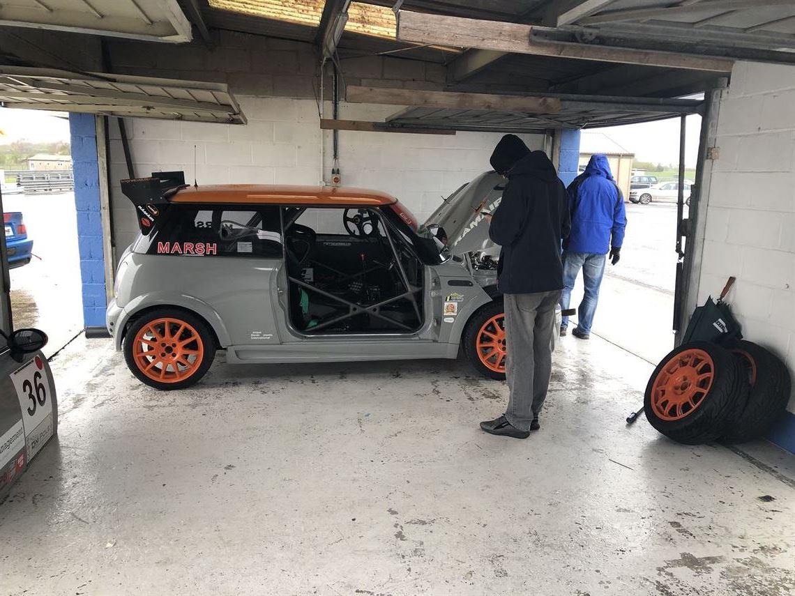 mini-r53-race-car