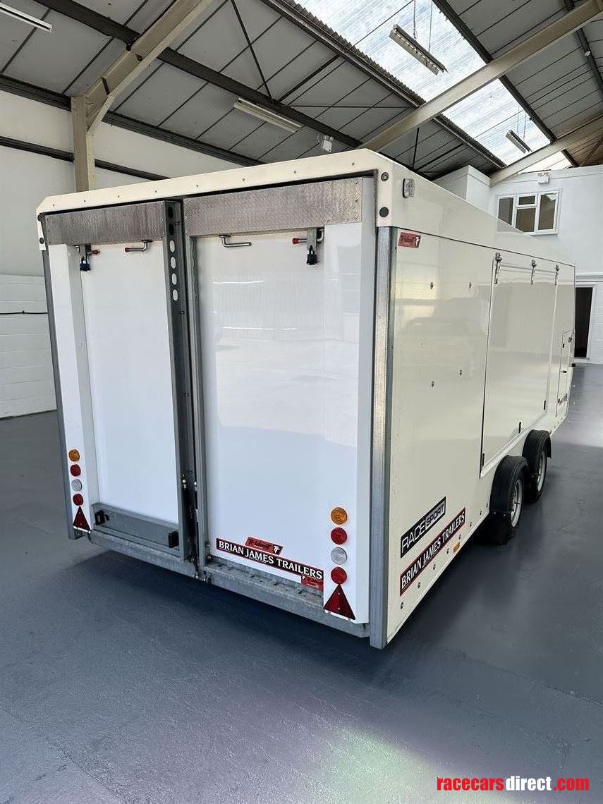 Racecarsdirect.com - Brian James Race Sport 340-5000 trailer