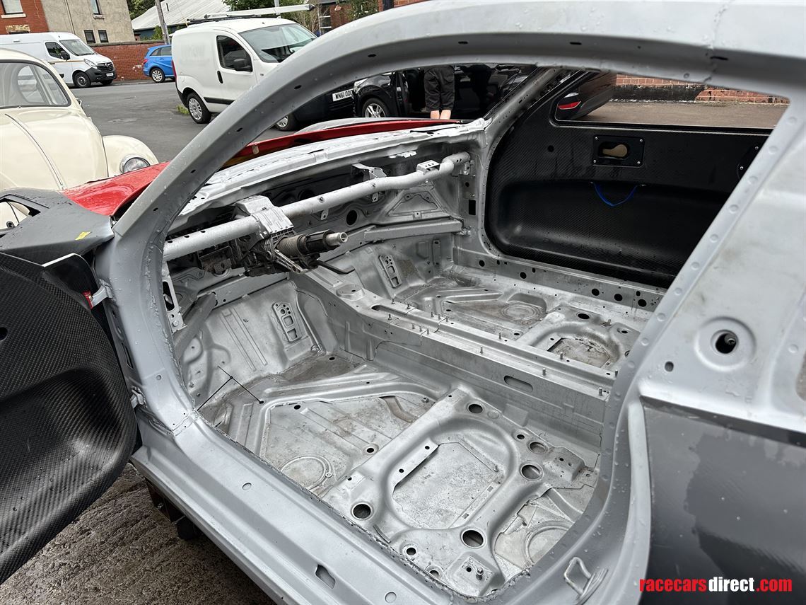 Racecarsdirect.com - Porsche 911 991 RSR Project chassis (Cayman based)
