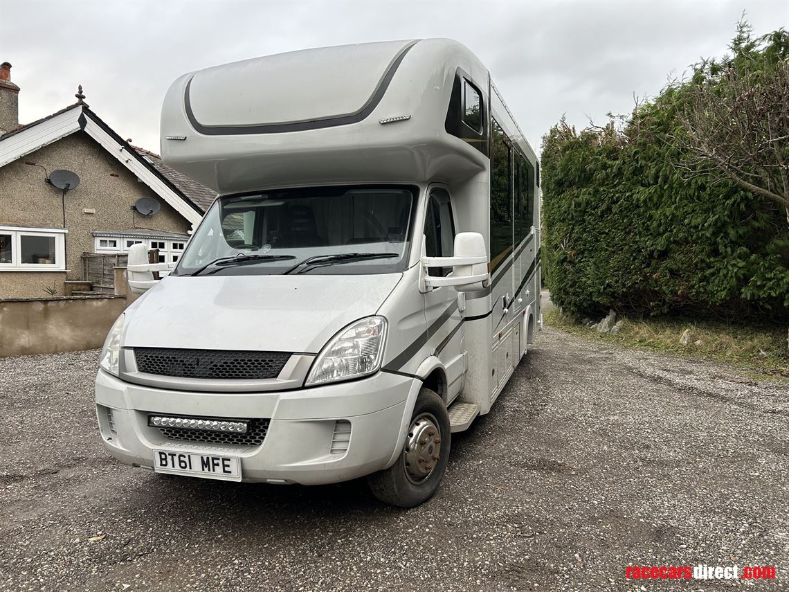 iveco-daily-motorhome-with-garage