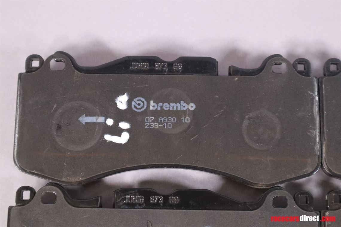 brembo-brake-pads-rear-axle