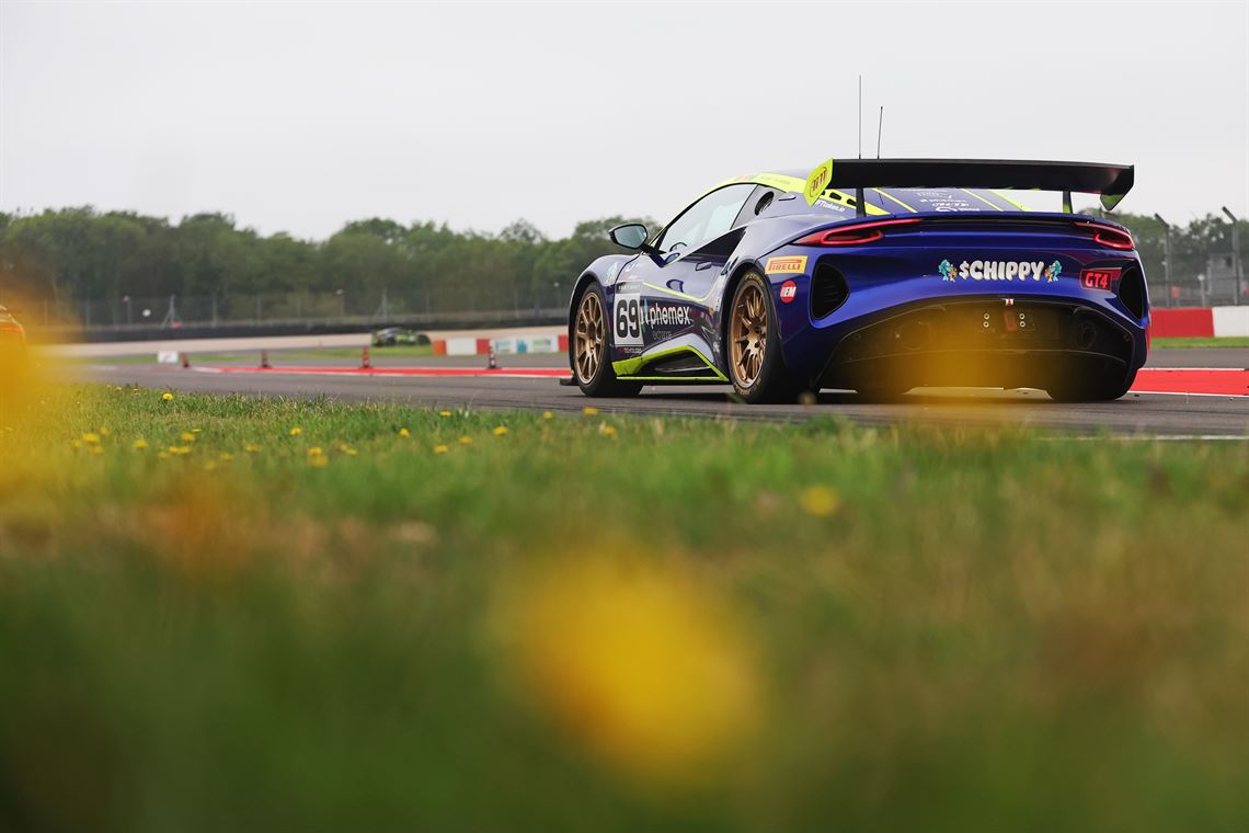 lotus-emira-gt4