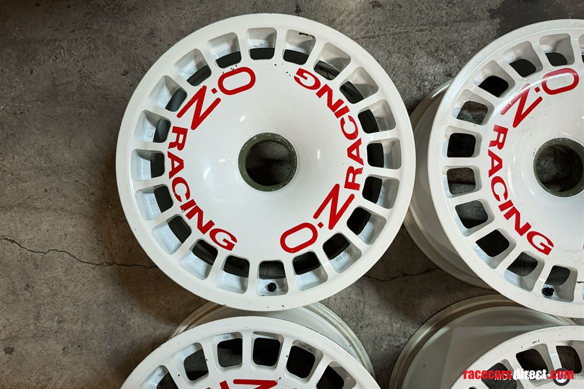 Racecarsdirect.com - OZ Racing Magnesium Wheels M3 E30 DTM