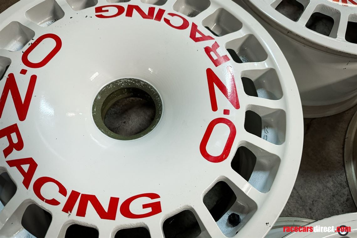 Racecarsdirect.com - OZ Racing Magnesium Wheels M3 E30 DTM