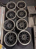 formula-renault-13-center-lock-wheels