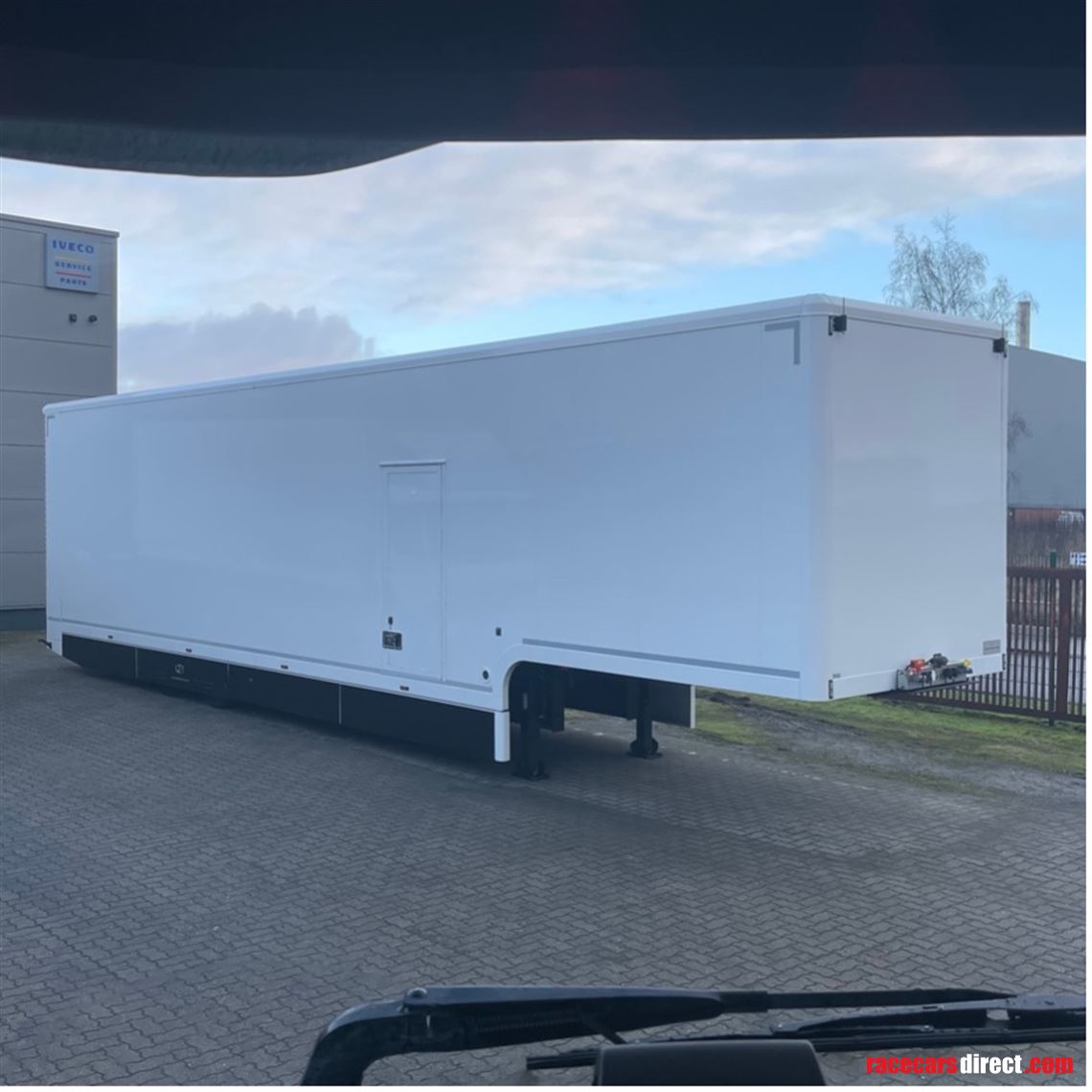 racetrailer-awnings-for-sale