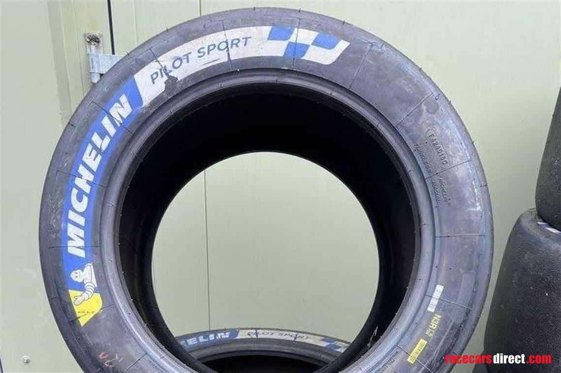 porsche-992-cup-tyres