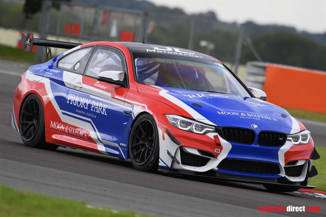 bmw-m4-gt4-evo-f82