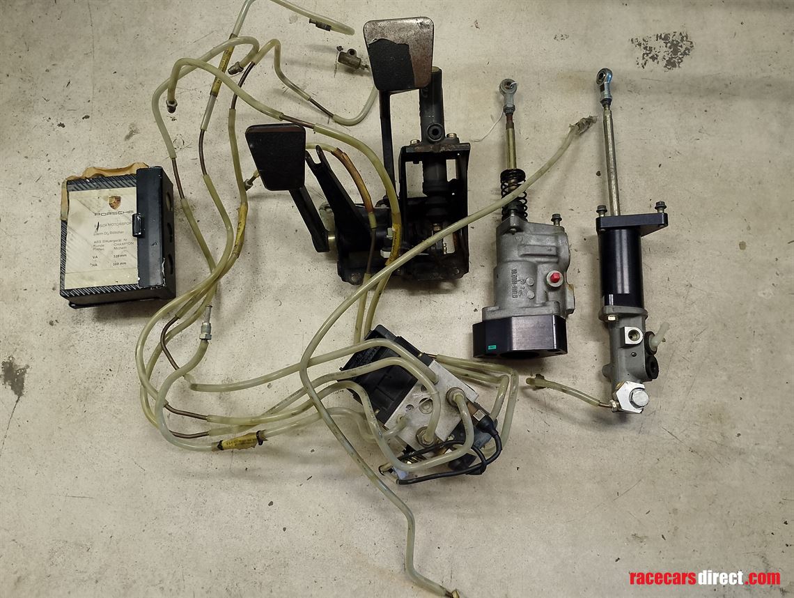 searching-porsche-gt1-parts-any-kind-teile-al