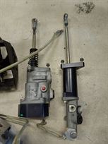 searching-porsche-gt1-parts-any-kind-teile-al