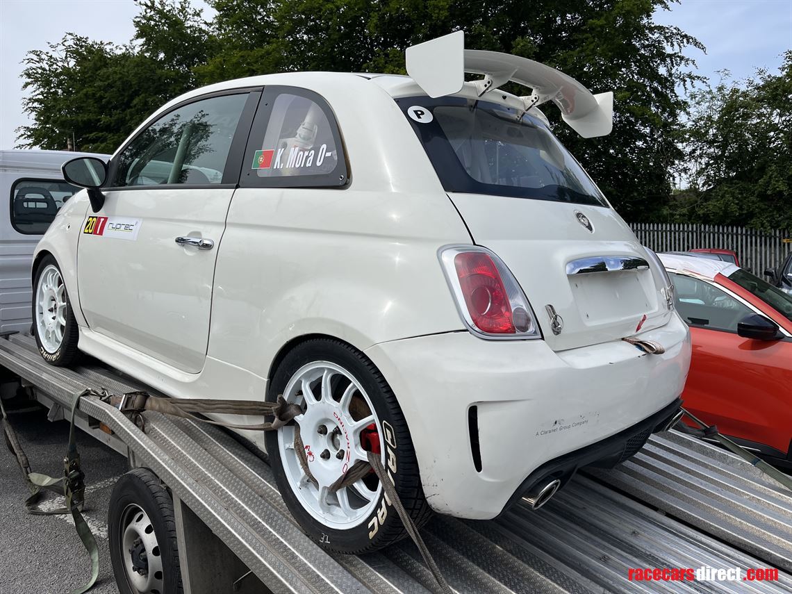 abarth-500-assetto-corse-works-race-car