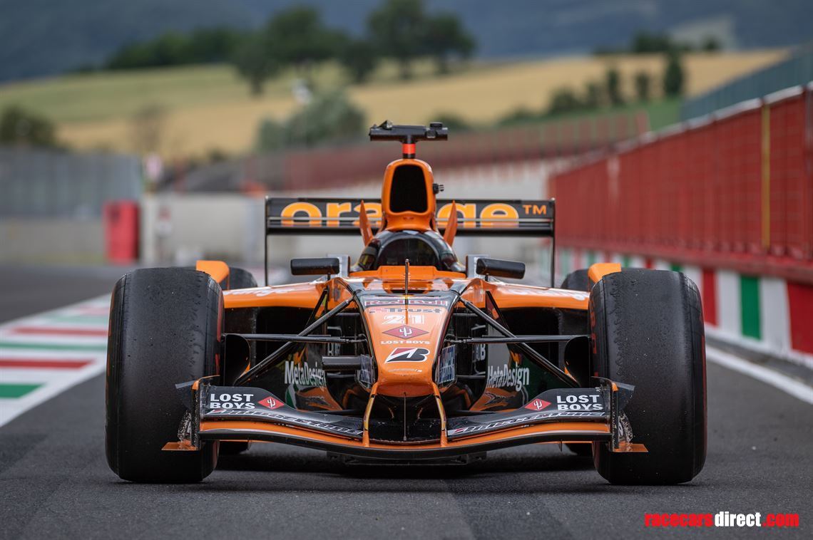 Racecarsdirect.com - F1 Arrows A22 No. 7and No.3