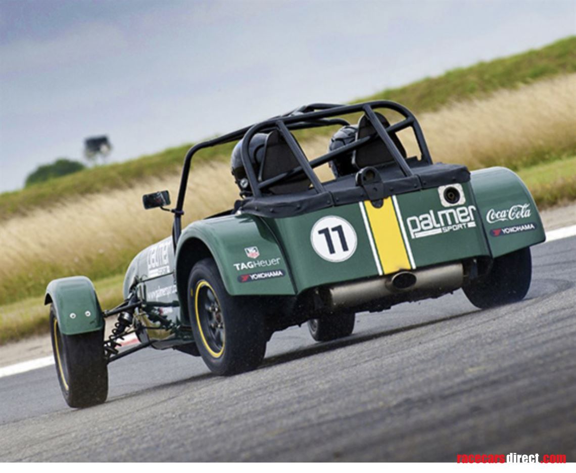 caterham-trackday-car-175bhp