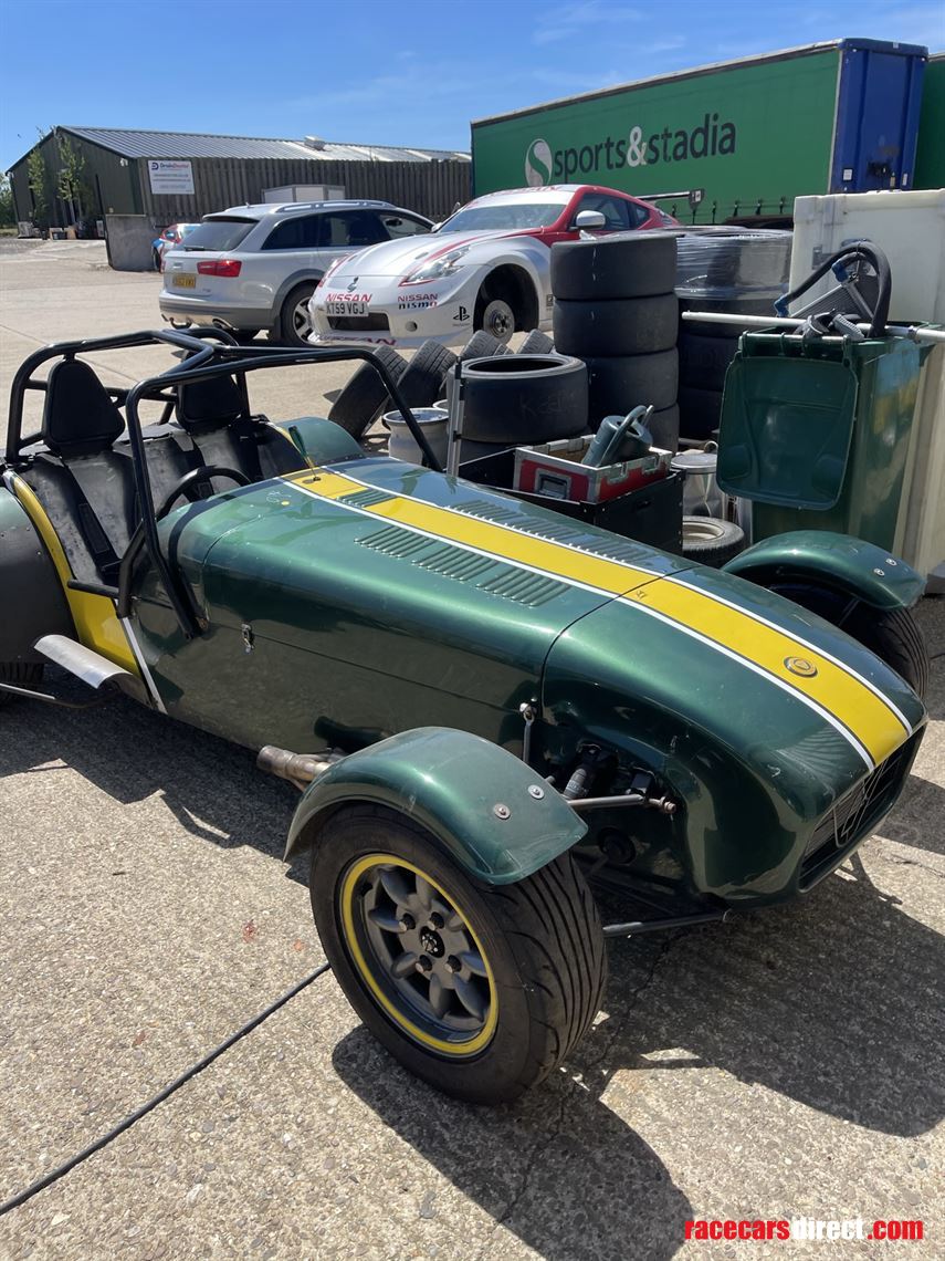 caterham-trackday-car