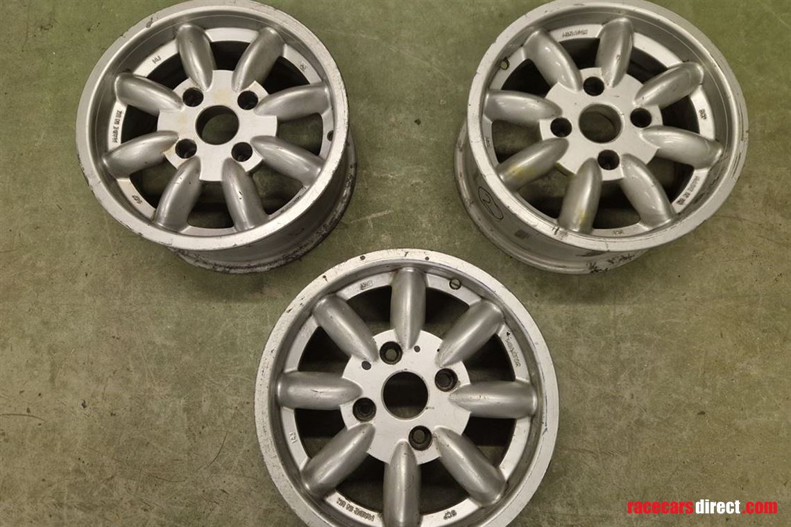 Racecarsdirect.com - MGB Alloy Wheels 6 X 14, 3 only