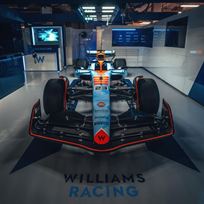 2023-williams-racing-fw45-official-show-car