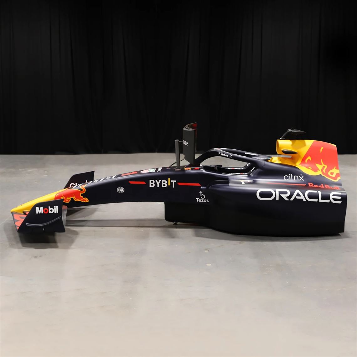 official-2022-oracle-red-bull-racing-rb18-f1