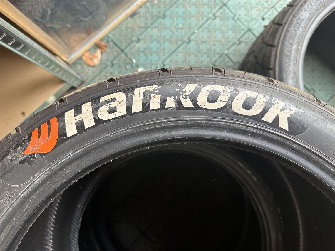 1-set-hankook-gt3-race-wet-tyres-300-660-18