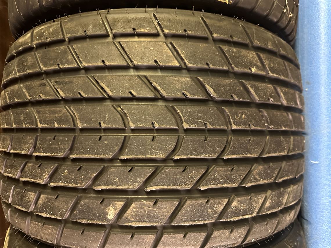 1-set-hankook-gt3-race-wet-tyres-300-660-18