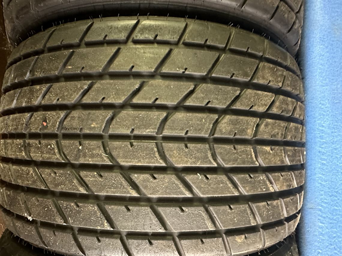 1-set-hankook-gt3-race-wet-tyres-300-660-18