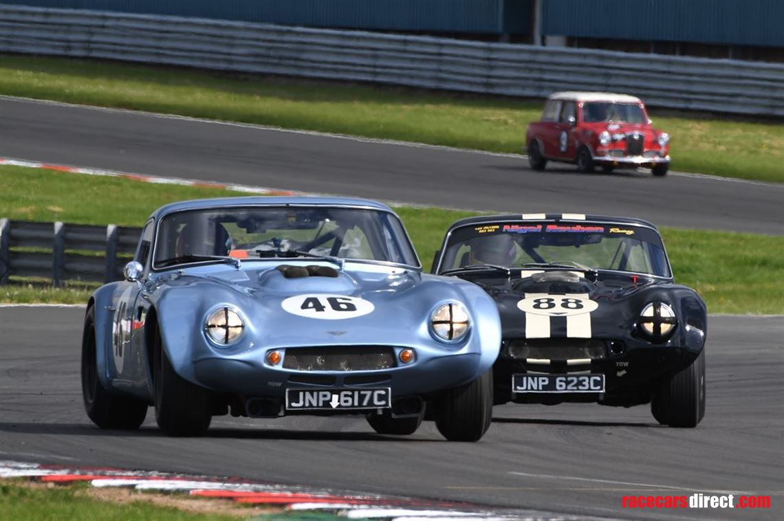 hrdc-historic-racing-drivers-club-race-meetin