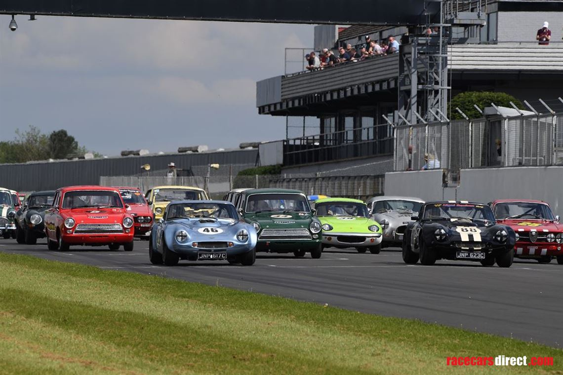 hrdc-historic-racing-drivers-club-race-meetin