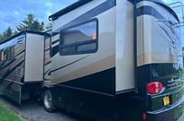 american-motorhome-2011-78-berth-triple-slide