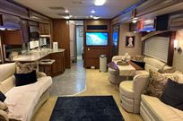 american-motorhome-2011-78-berth-triple-slide