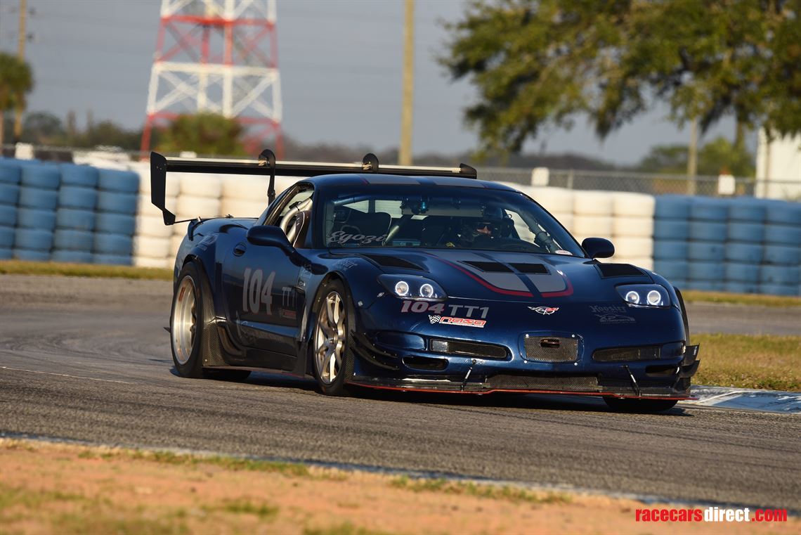 2004-corvette-z06-commemorative-edition-racet