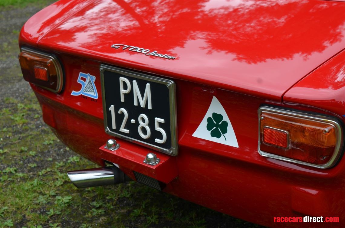 1967-alfa-romeo-gt-junior-in-gta-looks-with-2