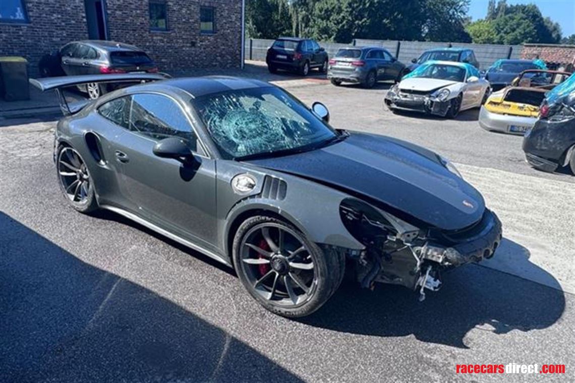 2016-porsche-991-gt3-3-rs