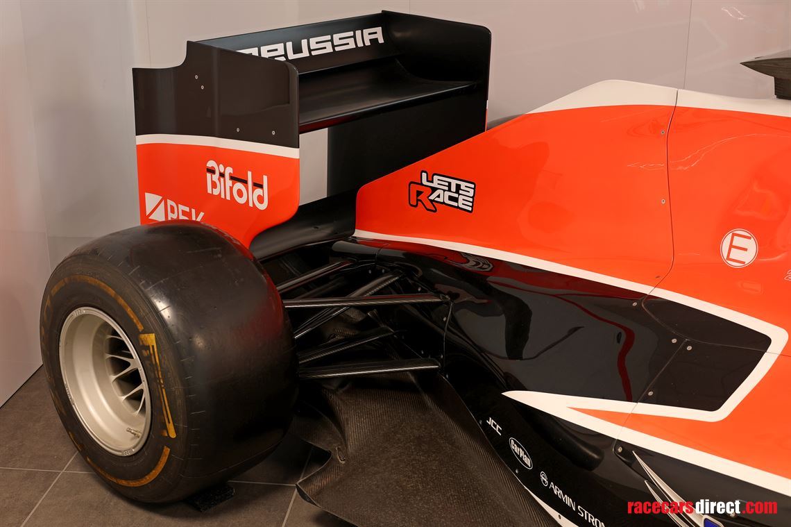 marussia-mr-02-showcar-bianchi-chilton-formul