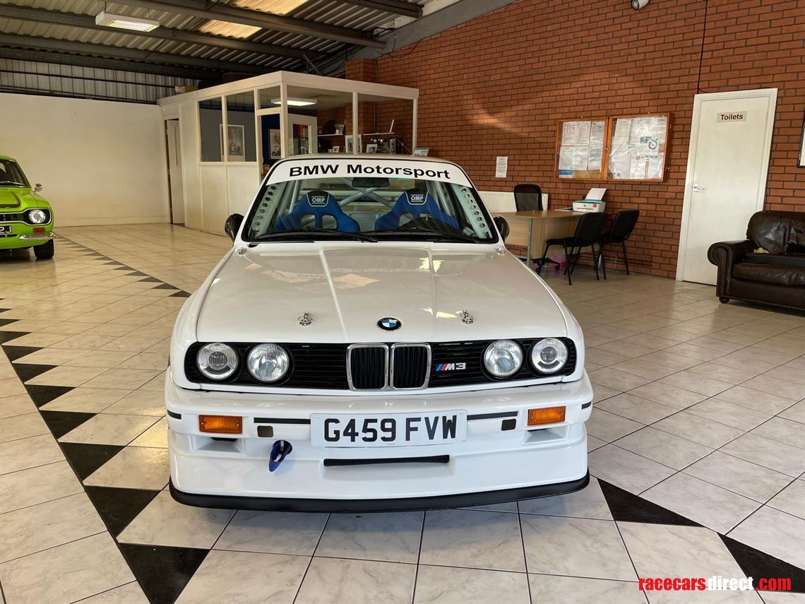 bmw-e30-m3-trackrace-car