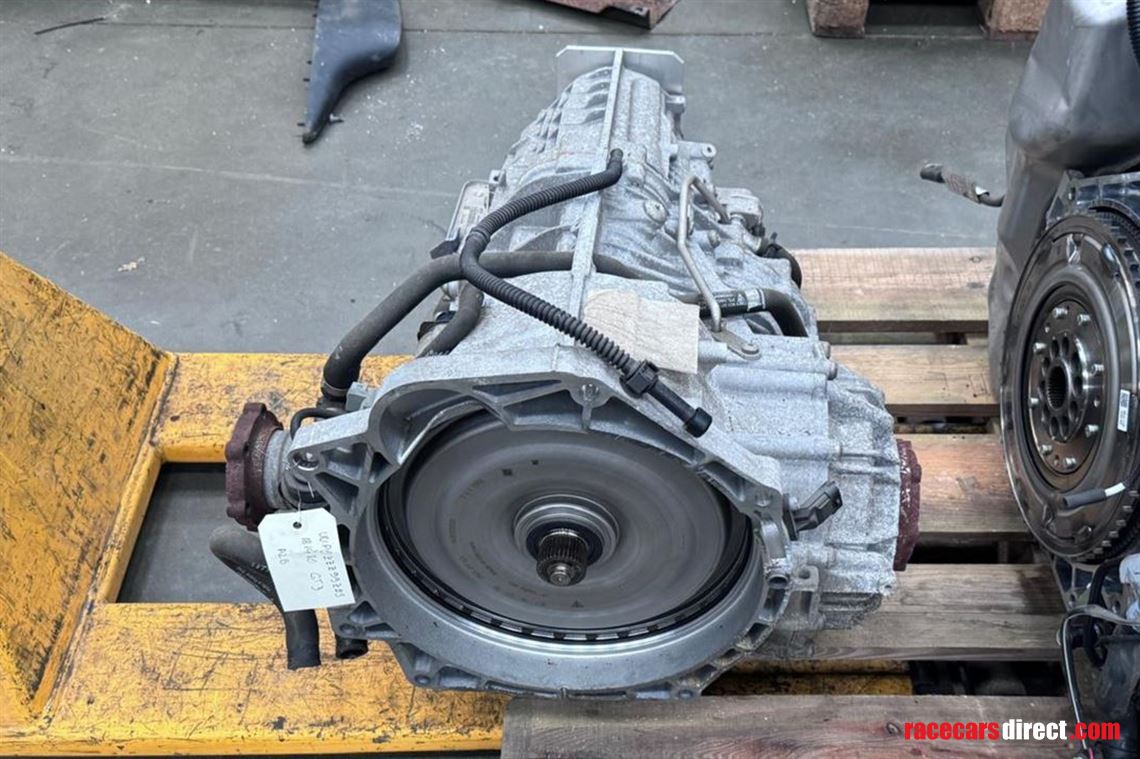 gearbox-of-a-porsche-car-991-gt3