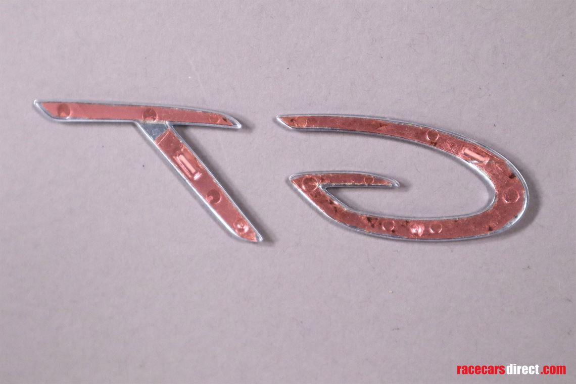 porsche-carrera-gt-badge-emblem-rear