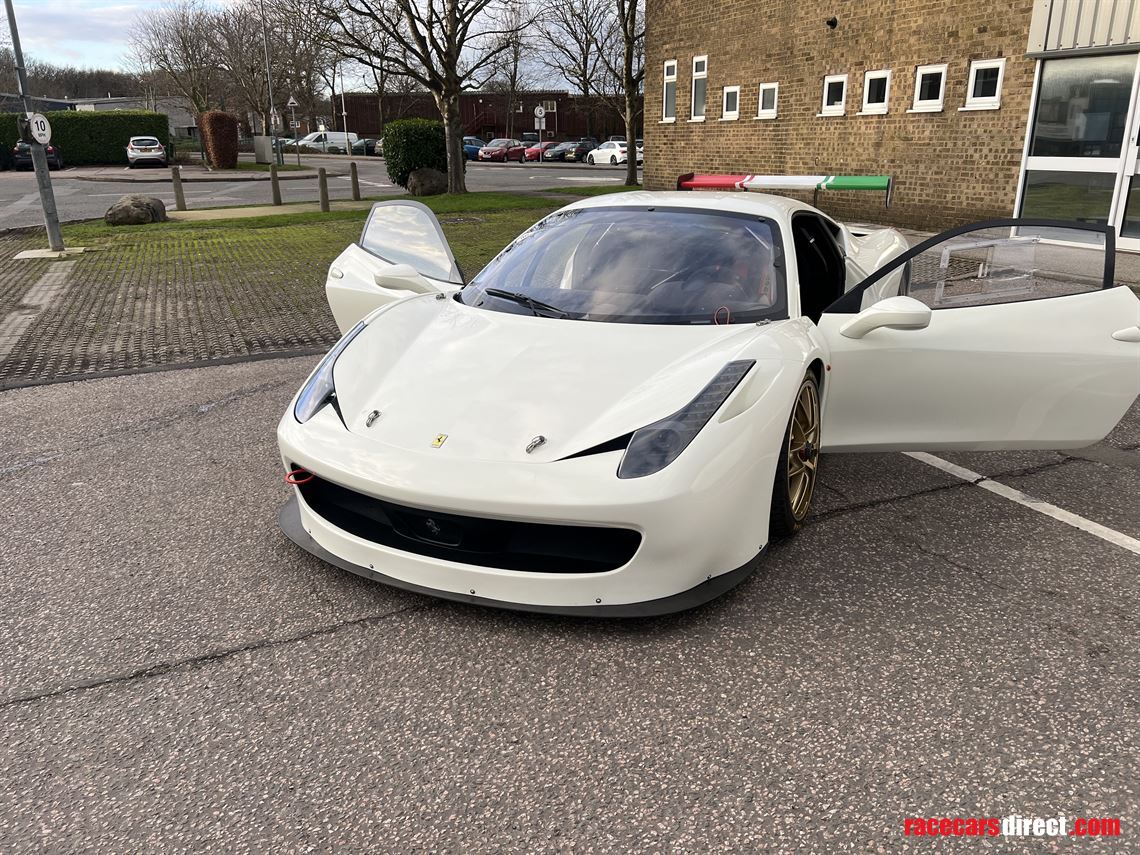 ferrari-458-challenge-evo