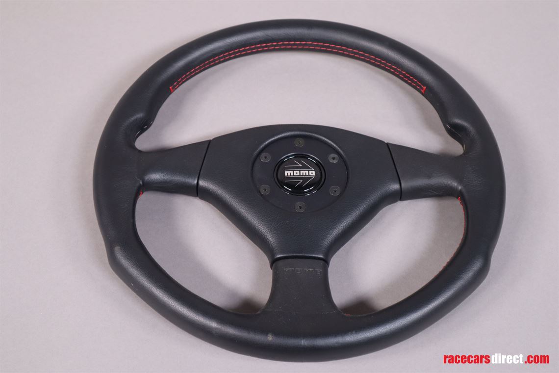 porsche-momo-sports-steering-wheel-type-d-36