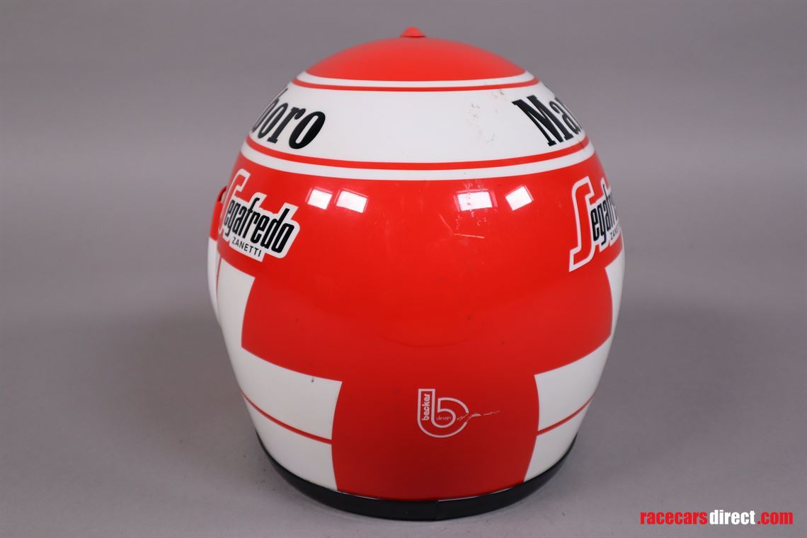 niki-lauda-formula-1-helmet-marlboro-segafred