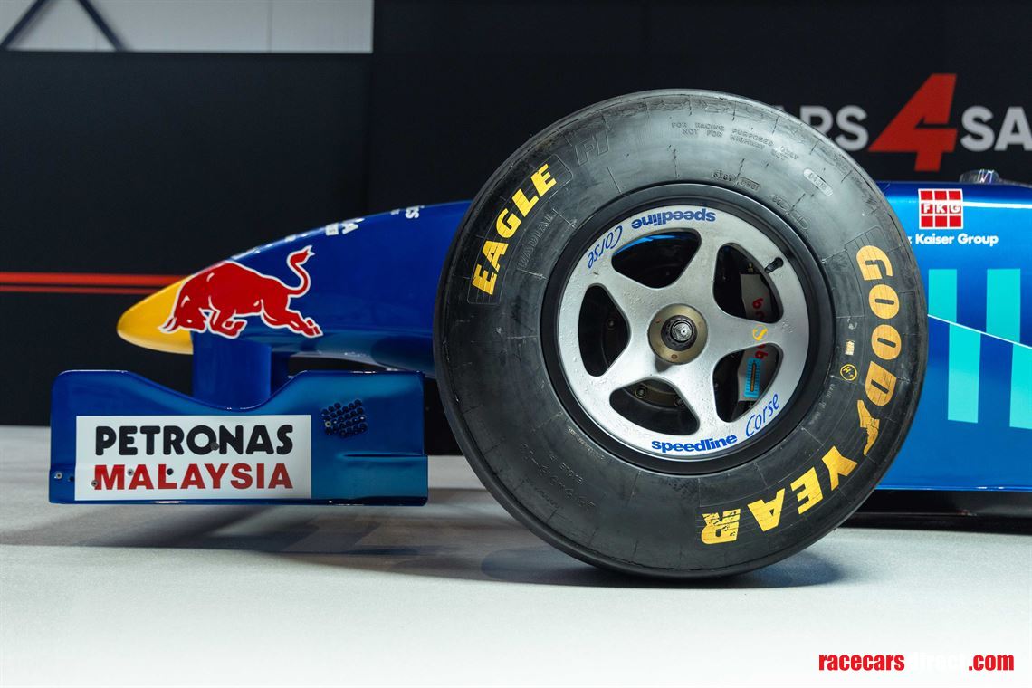 f1-sauber-c16a-01-1997-rolling-chassis