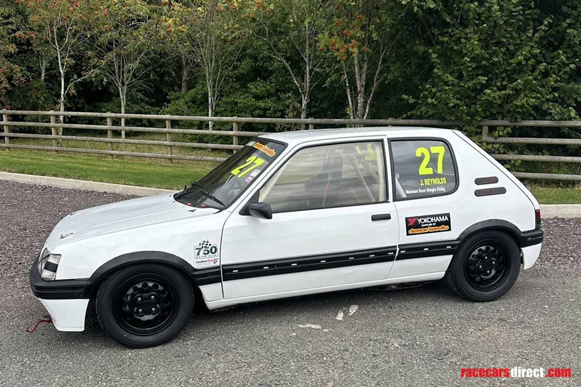 peugeot-205-gti-classic-stock-hatch