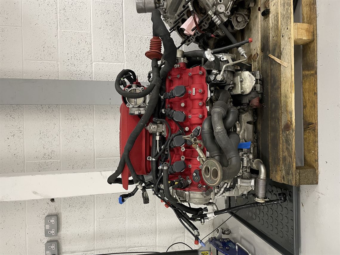 ferrari-488-challenge-engine